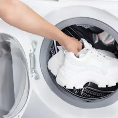 Jakie buty można prać w pralce? Kluczowe wskazówki i zasady prania