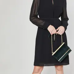 Jak wybrać idealną czarną sukienkę midi elegancką na każdą okazję
